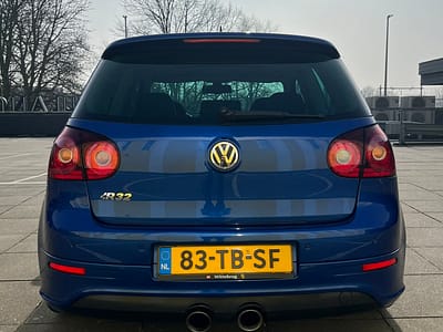 Volkswagen Golf 3.2 V6 184KW R32