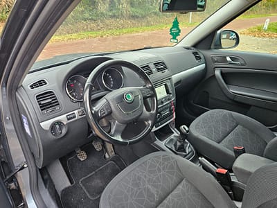Skoda Yeti, 1.2 TSI Tour|Clima|NAVI|CruiseControle|PDC|Trekhaak|Stuurbediening|NAP|Hoge instap