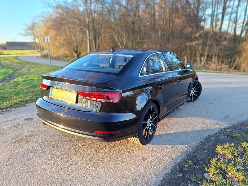 Audi A3 1.6TDI LIMOUSINE