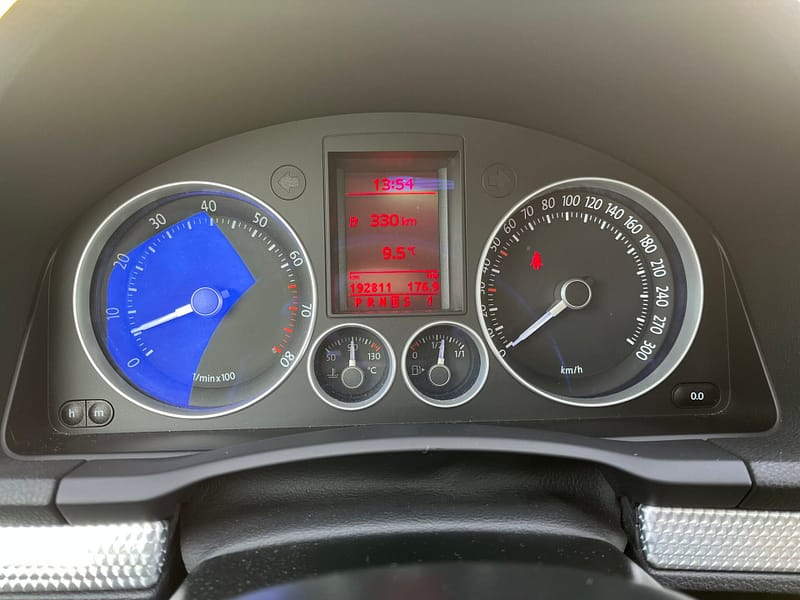 Volkswagen Golf 3.2 V6 184KW R32