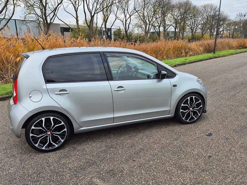 ZEER MOOIE SPORTIEVE SEAT MII BWJR 2017